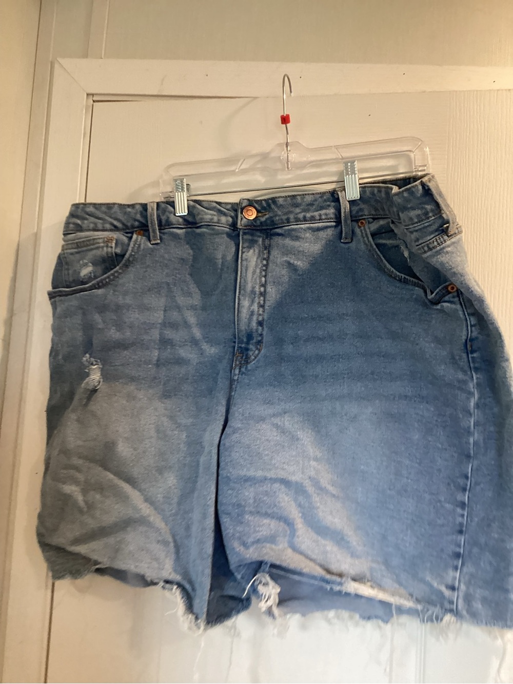 Terra & Sky Faded Blue Distressed Denim Shorts 24W EUC